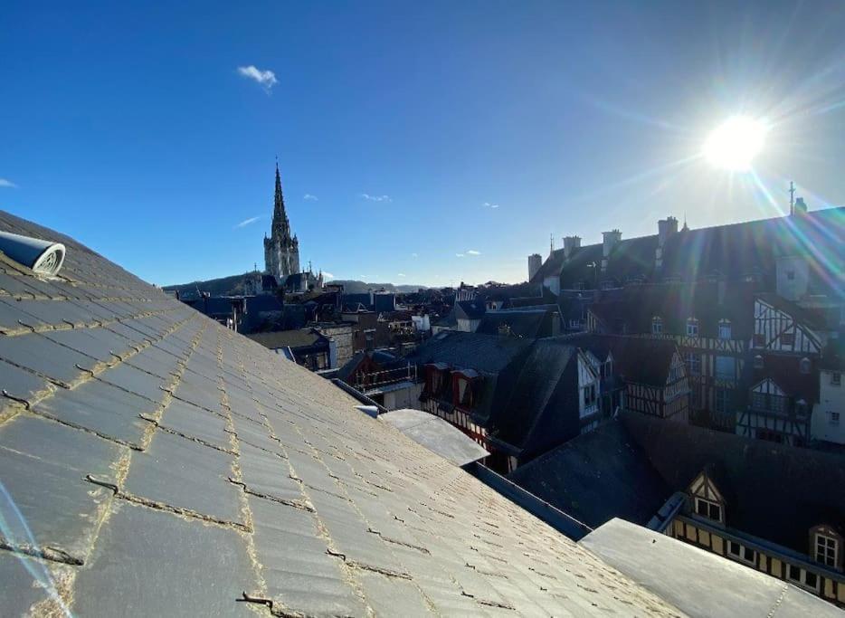 Sous Les Clochers De Rouen - Cathedrale Exterior photo
